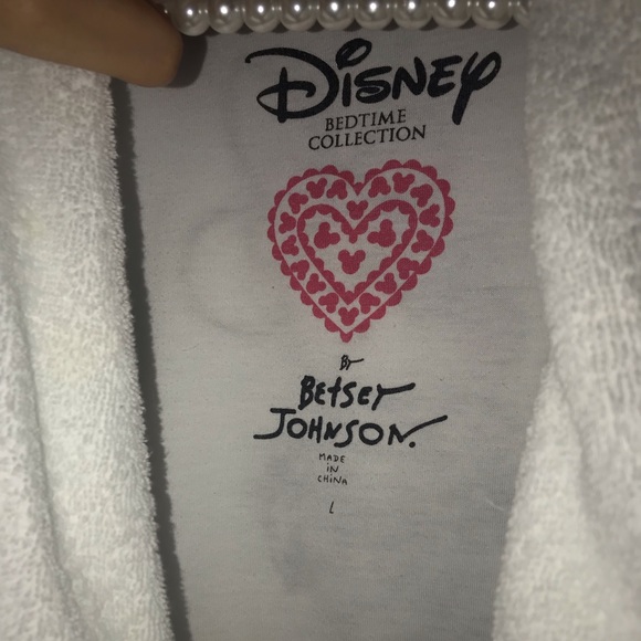 Betsey Johnson x Disney Robe - Picture 7 of 8